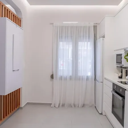 Апартаменты Cosy Downtown Luxury