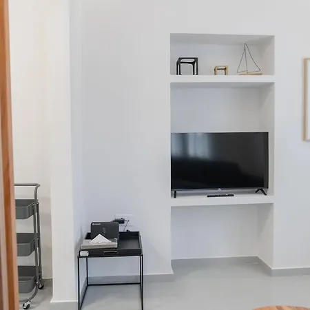 Апартаменты Cosy Downtown Luxury Кос