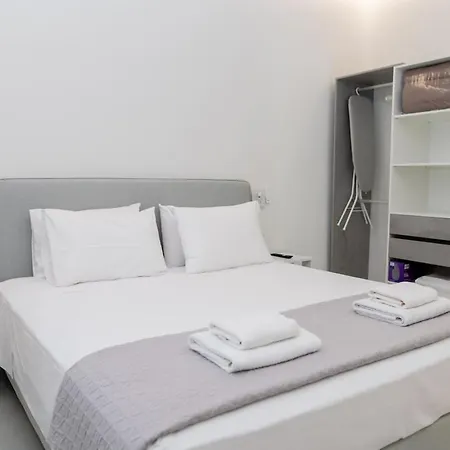 Cosy Downtown Luxury Кос