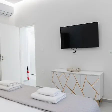 Cosy Downtown Luxury * Kos Town